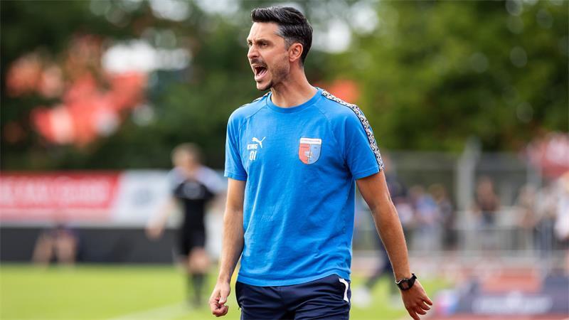 D/A-Trainer Oliver Ioannou spricht über das bittere Ende des Auswärtsspiels in Schöningen.