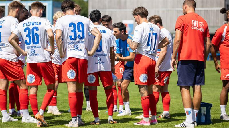 D/A bereitet sich im fünftägigen Trainingslager auf die neue Saison vor.