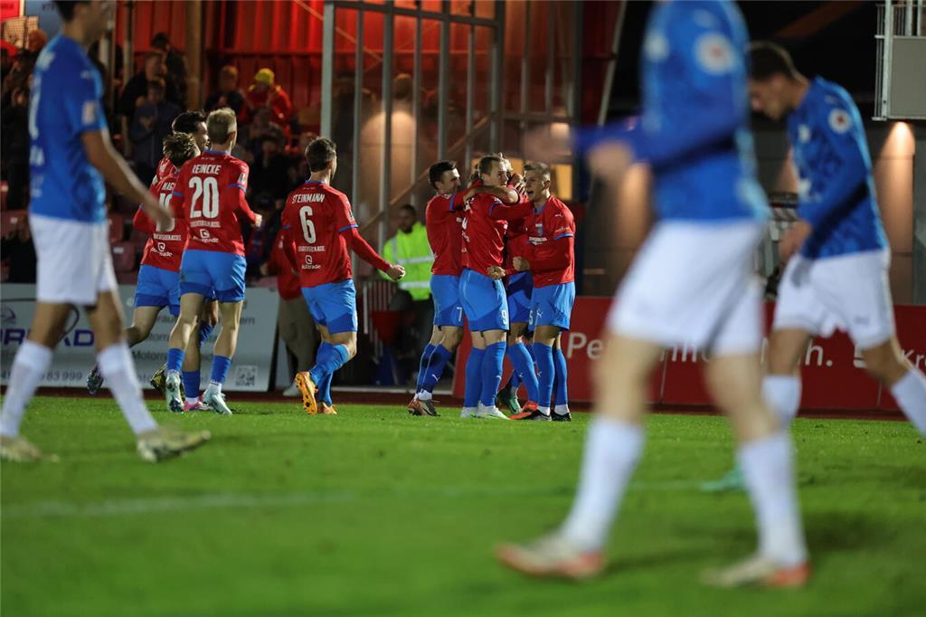 D/A gegen Lohne in Aktion