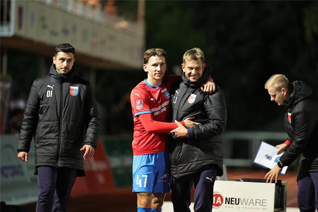 D/A gegen Lohne in Aktion