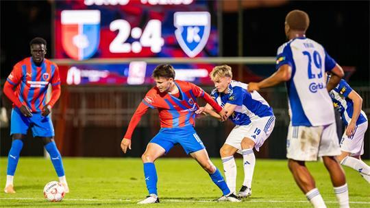 D/A liegt gegen Kickers Emden 2:4 zurück. Jorik Wulff und seine Kollegen werfen in der Schlussphase alles nach vorn.
