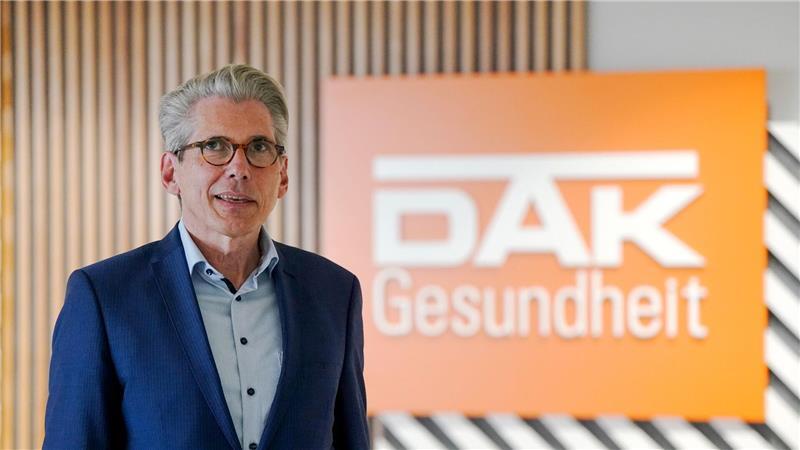 DAK-Chef Storm fordert einen Kassensturz für Kranken- und Pflegeversicherung.