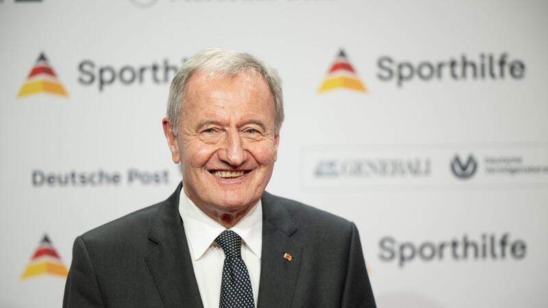 DBS-Chef: Russen müssen vor Paralympics Krieg verurteilen DBS-Präsident Friedhelm Julius Beucher fordert, dass russische Athleten sich gegen den Ukraine-Krieg aussprechen.