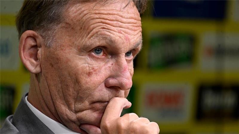 Watzke kontert Gewalt-Aussagen: Fußball „sehr friedlich“ DFL-Aufsichtsratschef Hans-Joachim Watzke findet, dass der Fußball kein Gewaltproblem hat.