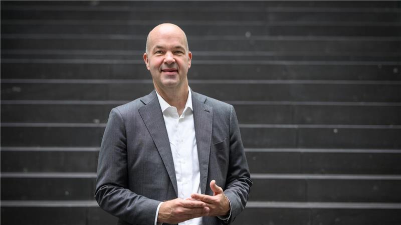 Ende der Flaute? DIW erwartet deutlichen Aufschwung ab 2026 DIW-Präsident Fratzscher will große Vermögen stärker besteuern. (Archivbild)