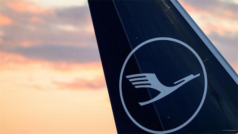 DIe Lufthansa muss wegen des Iran-Kriegs enorm gestiegene Kerosin-Kosten stemmen. (Archivbild)