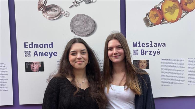 DIe Zehntklässlerinnen Lina Dankers (links) und Lilian Thielking.