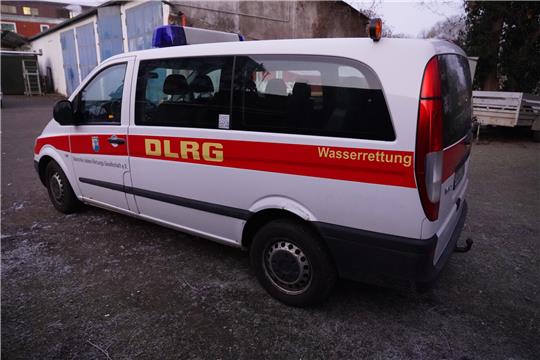 DLRG-Jugend benötigt einen neuen Bus. Foto: Scheliga