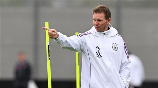 Da geht’s lang zur WM: Julian Nagelsmann beim Training in Herzogenaurach.