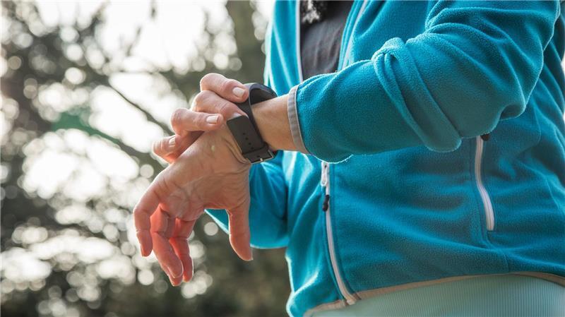 Dadurch sollen Nutzerinnen und Nutzer mehr Möglichkeiten etwa bei der Reparatur ihrer Geräte haben und neue Geschäftsfelder für entsprechende Anbieter entstehen. (Symbolbild)