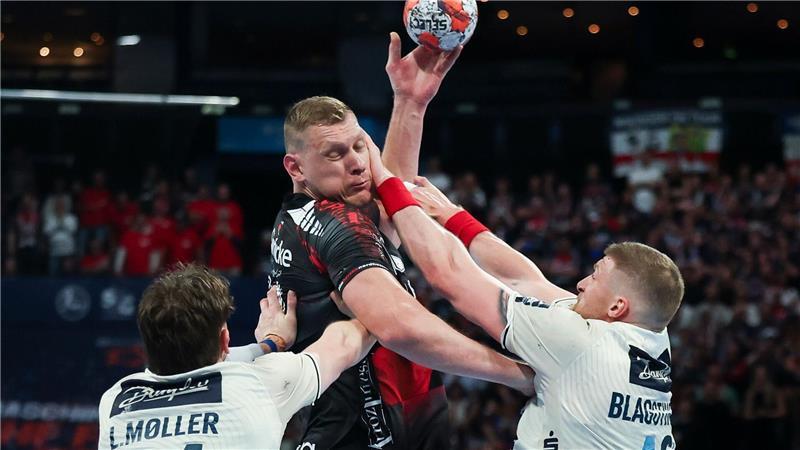 Dainis Kristopans (M) und die MT Melsungen treffen im Halbfinale erneut auf die SG Flensburg-Handewitt. (Archivbild)