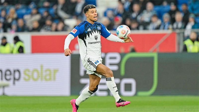 Damals noch für den HSV am Ball: Jetzt kommt Ransford Königsdörffer mit Mainz 05 zurück ins Volksparkstadion. (Archivbild)  