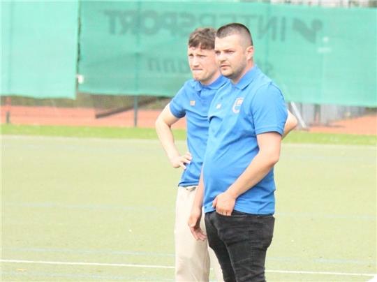Damian Nowak und Co-Trainer Daniel Oberdörfer (rechts).