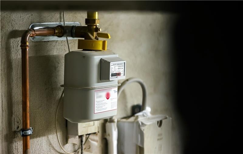 Damit der Zähler sich langsamer dreht und Putin kein Druckmittel mehr hat, sollen alle Energie sparen. Auch die Kommunen Kreis Stade wollen dabei mitziehen. Symbolfoto: Woitas/dpa