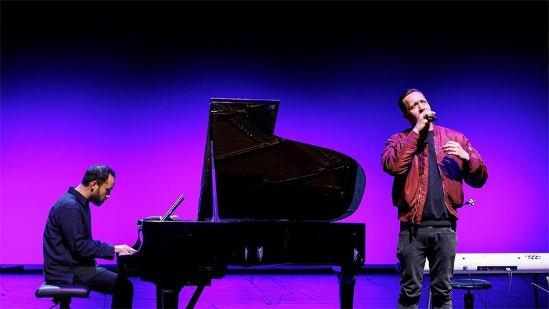 Moderator der „Anstalt“ wirft ZDF Unprofessionalität vor Danger Dan (rechts) sollte in der Sendung einmal mehr gemeinsam mit Pianist Igor Levit auftreten. (Archivbild)