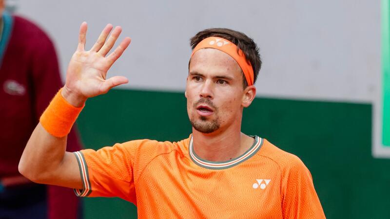 Altmaier gewinnt Marathon-Match in Paris - Marterer weiter Daniel Altmaier durfte über einen Auftaktsieg jubeln.