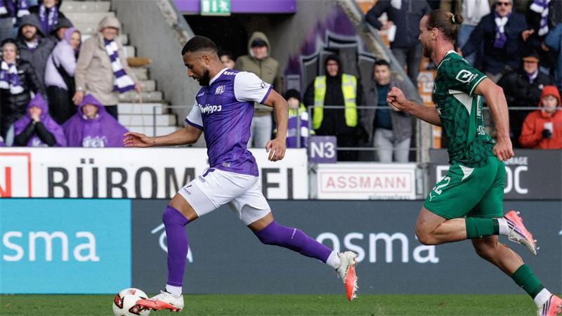 Dank Doppelschlags: Zweiter Heimsieg für Osnabrück Daniel-Kofi Kyereh war vor dem 1:0 nicht aufzuhalten.