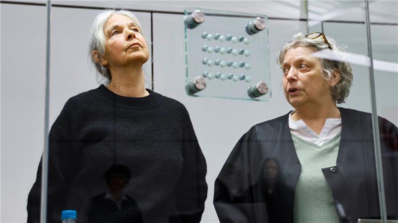 Daniela Klette (links) mit ihrer Rechtsanwältin.