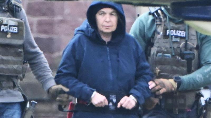 RAF-Terroristen: Stader Marktkauf-Überfall von Bremen aus geplant? Daniela Klette wurde Ende Februar 2024 in ihrer Wohnung in Berlin-Kreuzberg festgenommen.