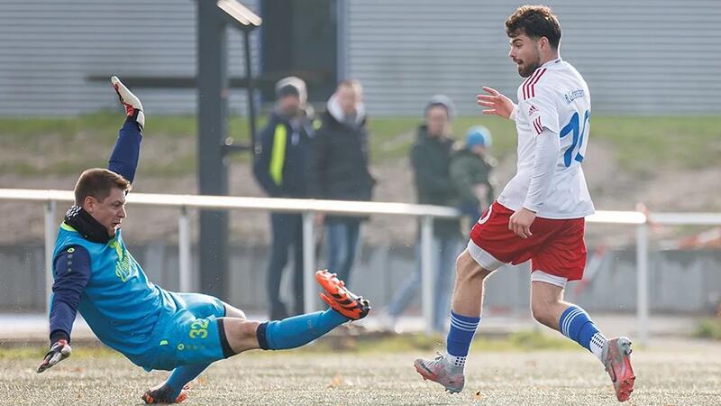 Maurice Schulze zieht in der Torjägerliste an Henrique Fuchs Klein vorbei Dank Schulzes 19 Treffer ist der VfL Güldenstern Stade II auf Aufstiegskurs in der Kreisliga.