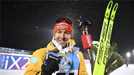 Dank des besten Rennens seiner Laufbahn sprintete der 30-Jährige nicht nur zum Triumph über zehn Kilometer, sondern eroberte auch noch die Führung im Gesamtweltcup.