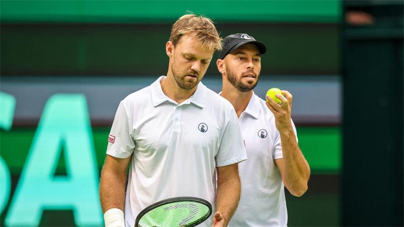 Dank des deutschen Doppels steht das deutsche Team kurz vor dem Einzug in die Finalrunde.