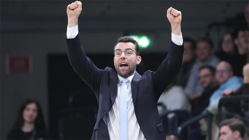 Darf sich über den nächsten Neuen bei den Towers Hamburg freuen: Chefcoach Benka Barloschky. (Archivbild)