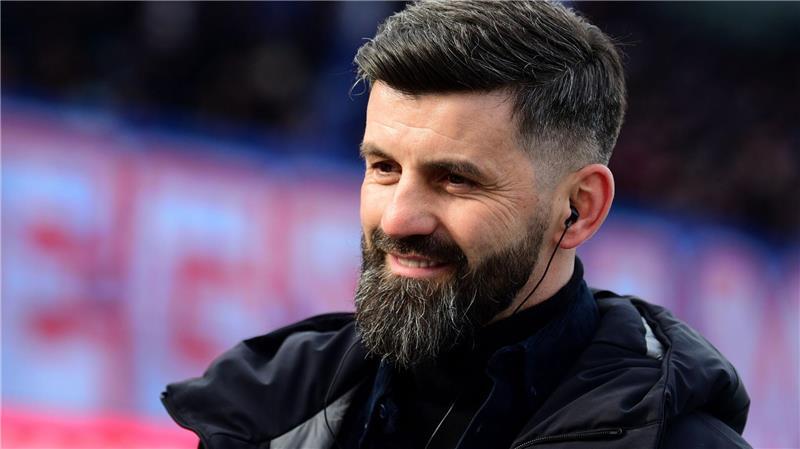 Darf sich über die Tabellenführung freuen: Schalkes Trainer Miron Muslic.