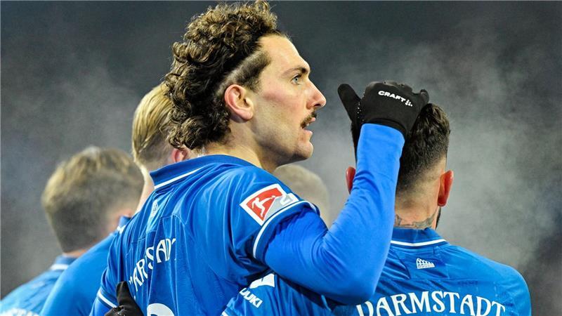 Darmstadts Fraser Hornby steuerte zwei Treffer gegen die SpVgg Greuther Fürth bei.