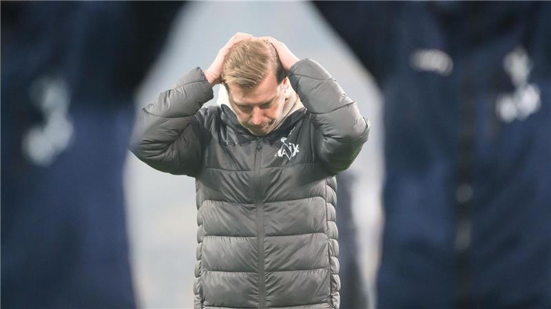 Darmstadts Trainer Florian Kohfeldt nach der Niederlage in Dresden.