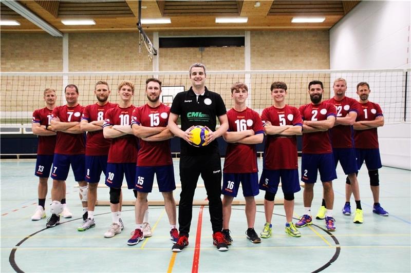 Das 1. Männerteam der SG Buxtehude-Altkloster spielt in der Volleyball-Oberliga mit einigen Nachwuchsspielern. Foto: Schultz