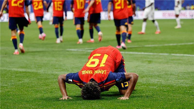Das 1:0 für Spanien: Lamine Yamal jubelt nach seinem Tor.