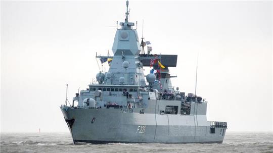 Das 143 Meter lange Schiff wurde speziell für den Geleitschutz und die Seeraumkontrolle konzipiert.