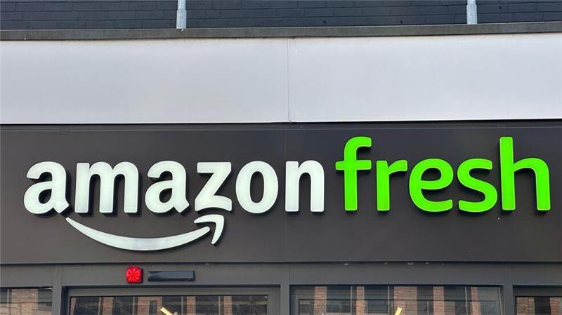 Das 2017 gestartete Angebot „Amazon Fresh“ konnte bisher von Kunden in Berlin, München und Hamburg genutzt werden. (Archivbild)