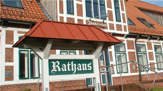 Das Apenser Rathaus.