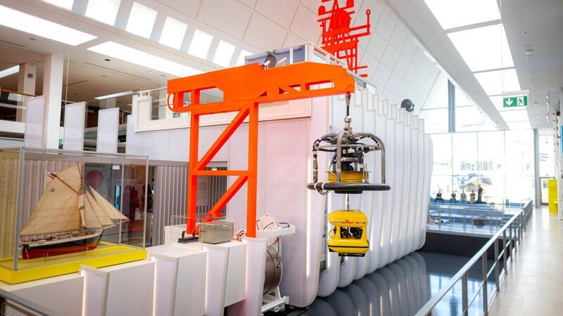 Das Arbeistdeck ist das Herzstück der Forschungsschiff-Installation