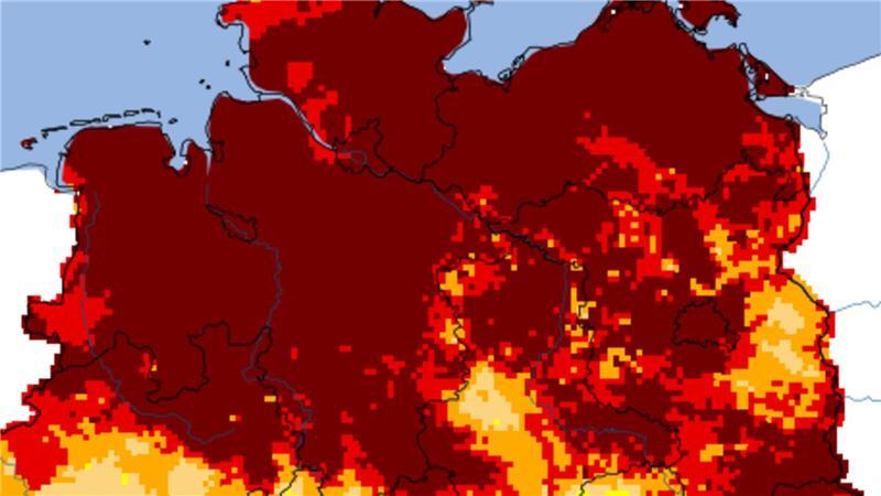 Das Ausmaß der Dürre in Norddeutschland im Oberboden am 5. Mai. In Knallrot wird „extreme Dürre“ gezeigt, in Dunkelrot „außergewöhnliche Dürre“. (Quelle: Helmholtz-Zentrum für Umweltforschung)