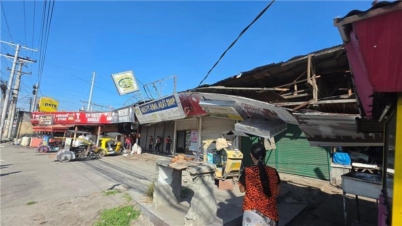 Tote und Verletzte bei schwerem Erdbeben auf den Philippinen Das Ausmaß der Schäden war unklar.