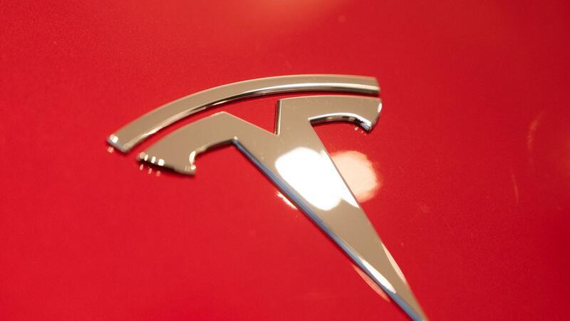 Tesla überzeugt Geschworene in „Autopilot“-Prozess Das „Autopilot“-System von Tesla ist umstritten.