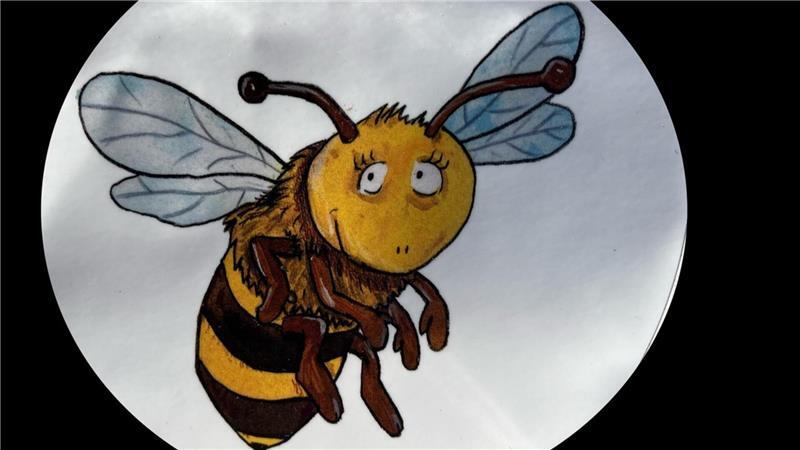 Das Bienchen hat sich in der Säule versteckt.