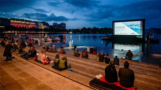 Das Binnenalster Filmfest findet vom 10. bis 13. September 2026 am Hamburger Jungfernstieg statt. (Archivbild)