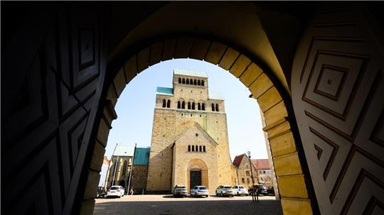 Das Bistum Hildesheim sucht nach Zeitzeugen und möglichen Opfern sexualisierter Gewalt. (Symbolfoto) 