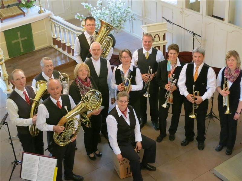 Das Brass-Ensemble gibt ein Benefizkonzert.