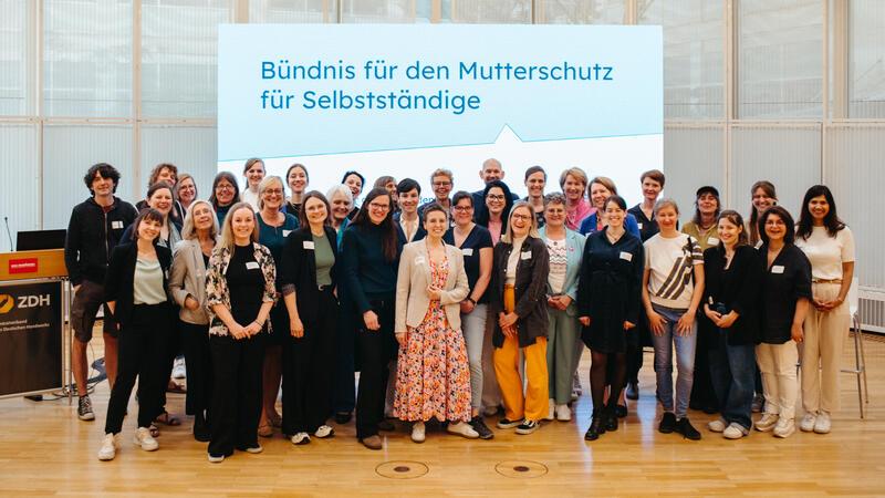 Das Bündnis Mutterschutz für Selbstständige hat in Berlin eine gemeinsame Erklärung vorgestellt.