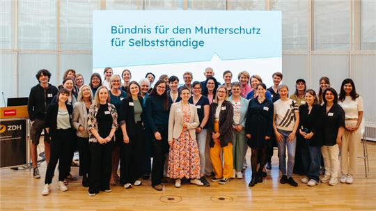 Das Bündnis Mutterschutz für Selbstständige hat in Berlin eine gemeinsame Erklärung vorgestellt.