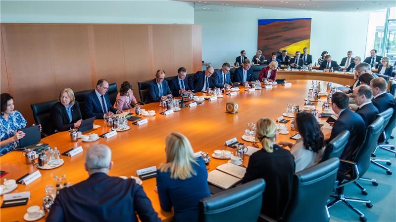 Verfahren vor Verwaltungsgerichten sollen schneller werden Das Bundeskabinett hat über mehrere Vorhaben aus dem Justizministerium beraten.