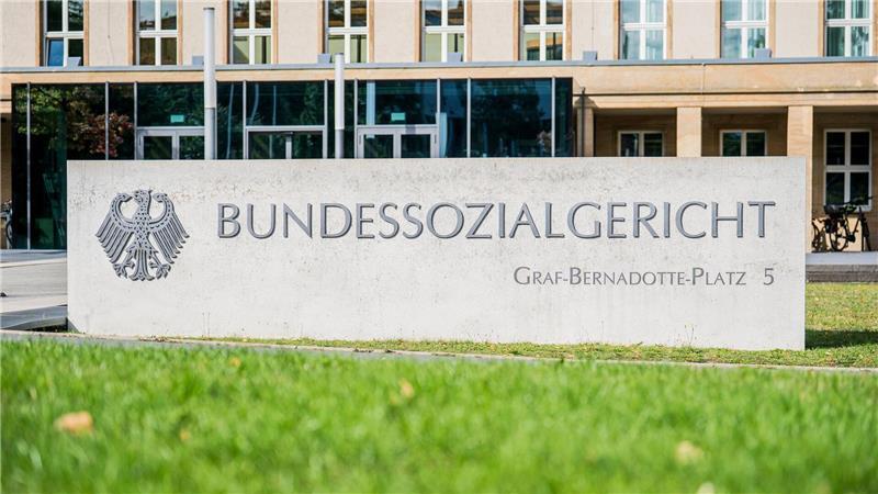 Das Bundessozialgericht prüft, ob das Arbeitslosengeld II im Jahr 2022 trotz Preisschubs ein menschenwürdiges Existenzminimum sicherte. (Archivbild)