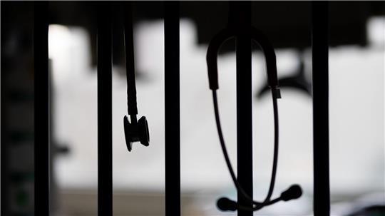 Das Bundesverfassungsgericht entscheidet erneut über rechtliche Regelungen bei der Triage. (Symbolbild)