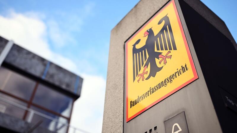 Das Bundesverfassungsgericht soll beim Thema Datensammeln Klarheit schaffen.