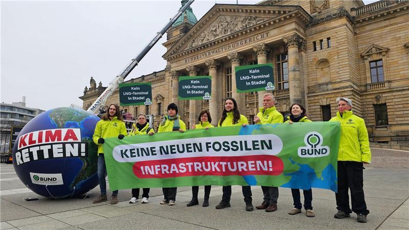 BUND scheitert mit Klage gegen festes LNG-Terminal Stade Das Bundesverwaltungsgericht entscheidet über den Bau und Betrieb eines LNG-Terminals.